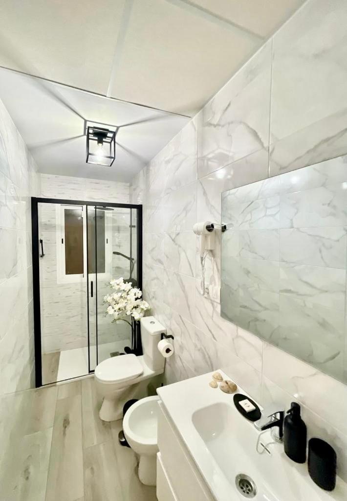 Historical Centre! Private Terrace & Gym-Near Public Parking Apartment มาลากา ภายนอก รูปภาพ