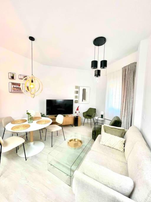 Historical Centre! Private Terrace & Gym-Near Public Parking Apartment มาลากา ภายนอก รูปภาพ