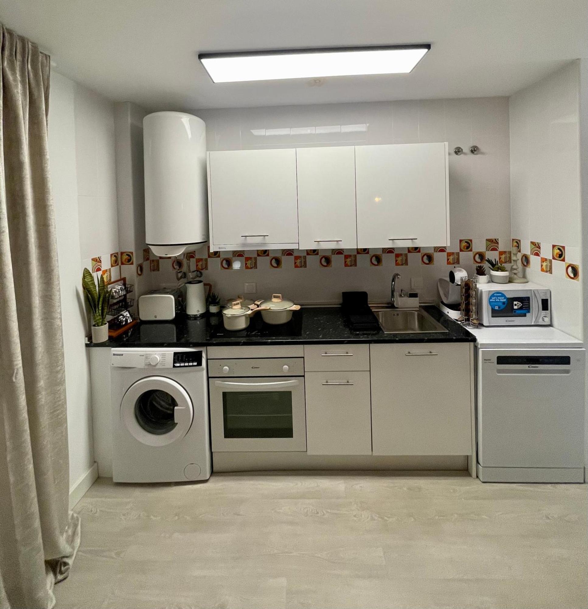 Historical Centre! Private Terrace & Gym-Near Public Parking Apartment มาลากา ภายนอก รูปภาพ